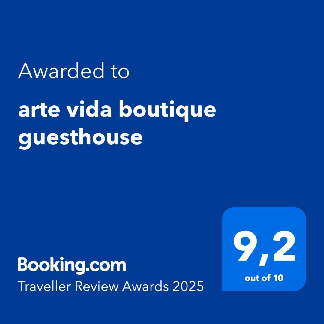 Arte Vida Boutique Apartment *